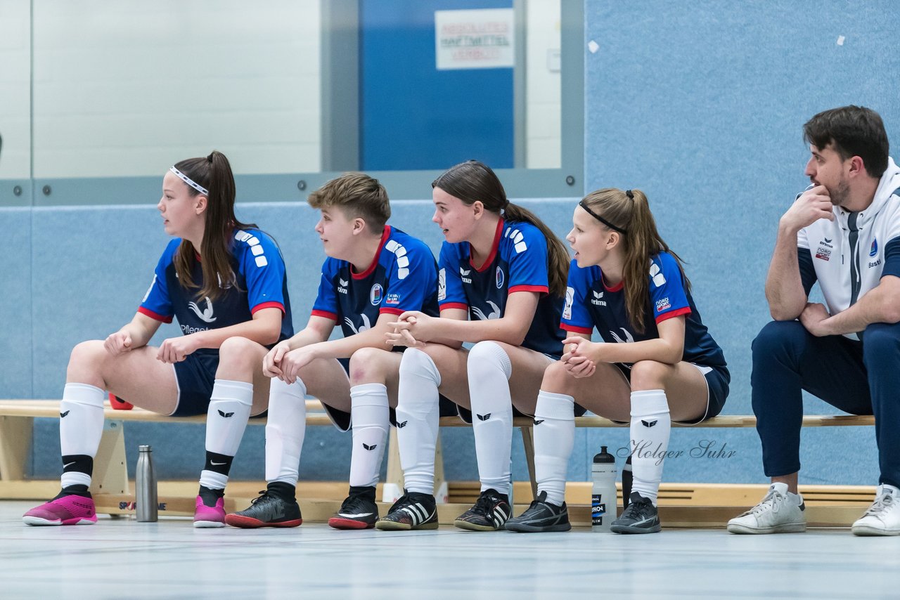 Bild 85 - F Loewinnen Hallen Cup